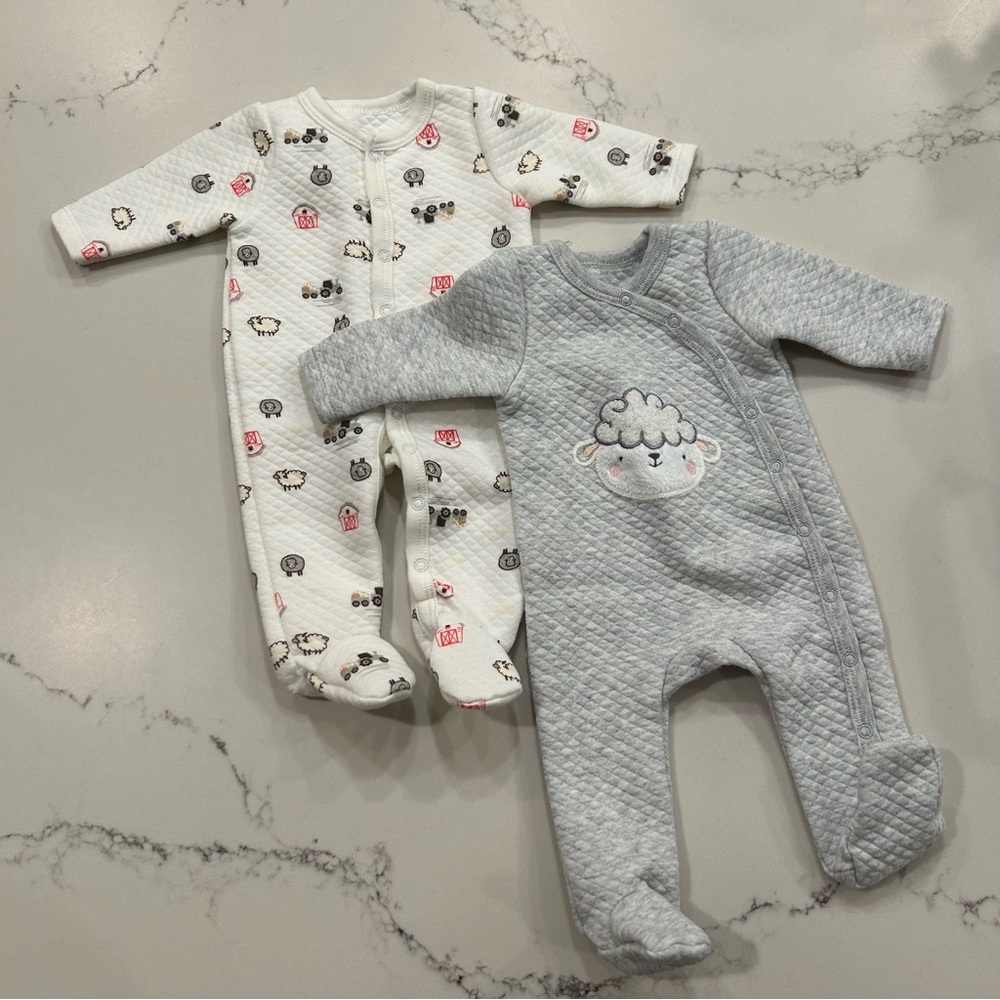 NWOT Lot of 2 Newborn Quilted Cotton/Poly Sleeper Footed Pajamas